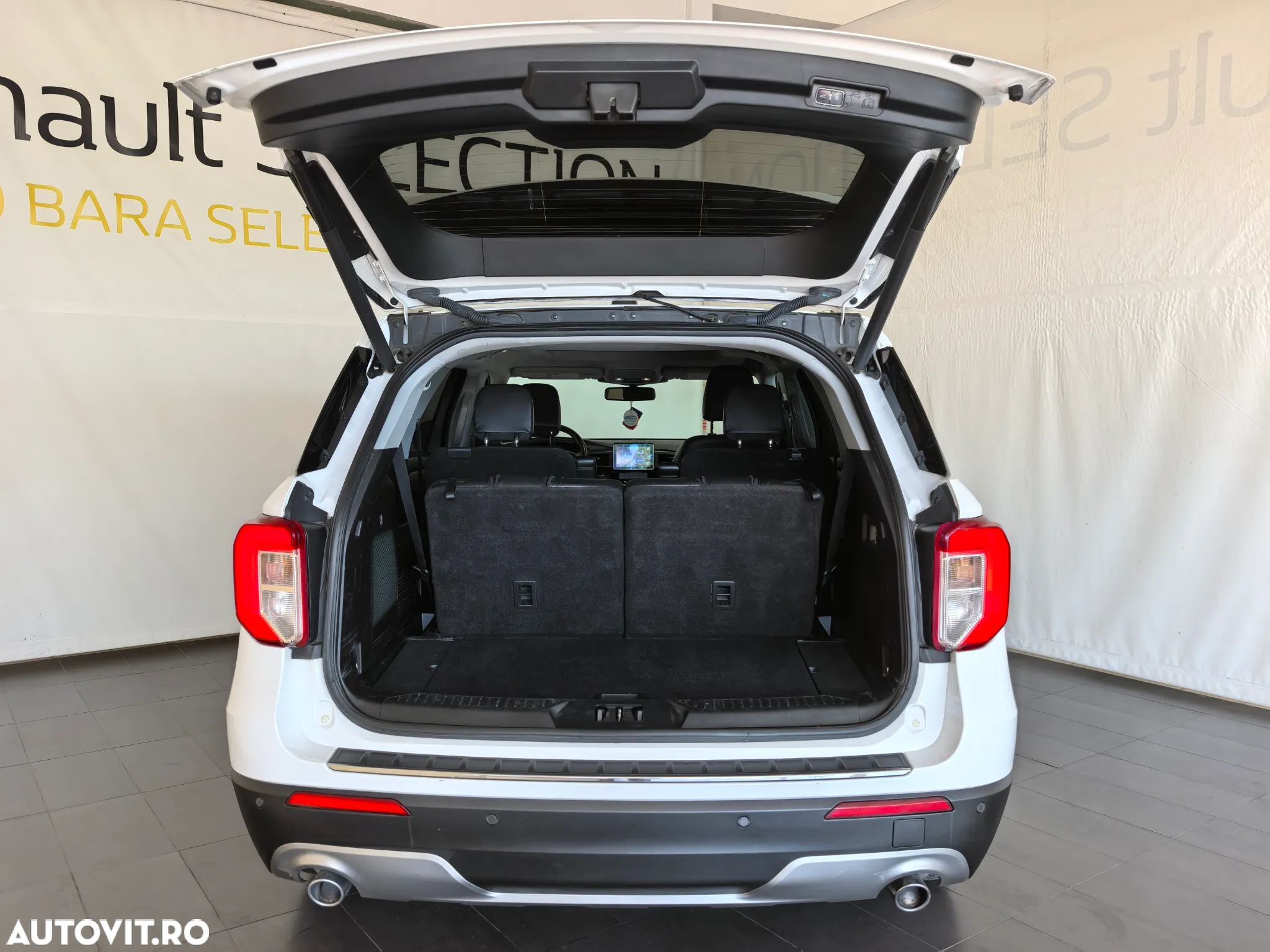 Ford Explorer - 7