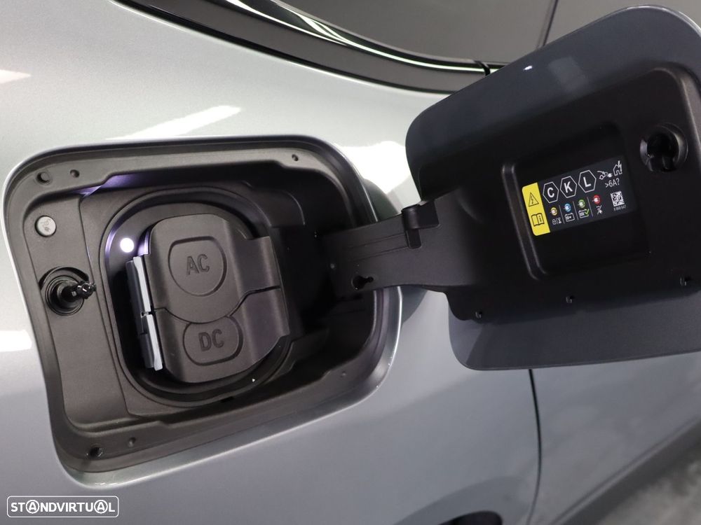 BMW i4 eDrive40 - 26