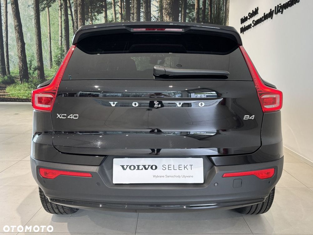Volvo XC 40 - 6
