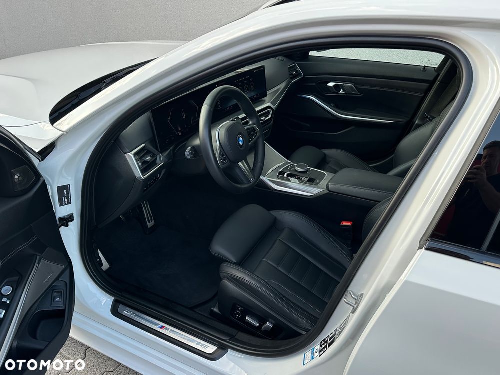 BMW Seria 3 320d xDrive M Sport - 20