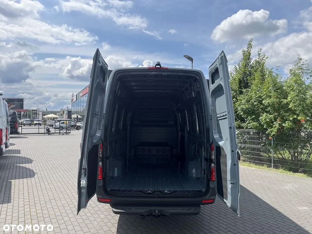 Mercedes-Benz Sprinter - 6
