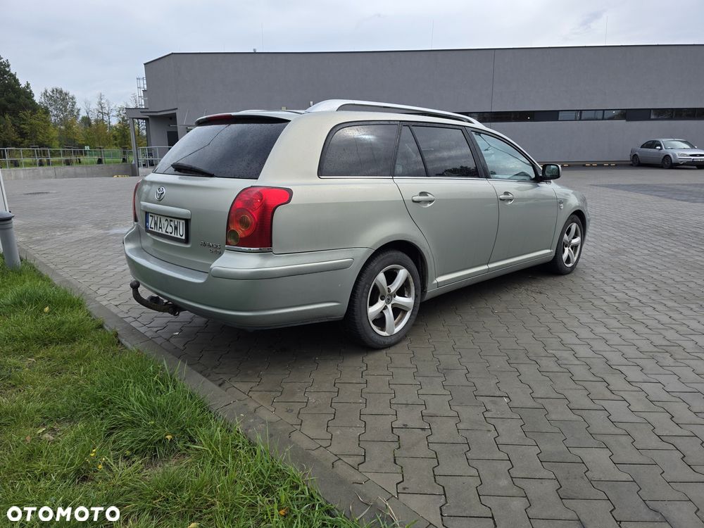 Toyota Avensis - 3