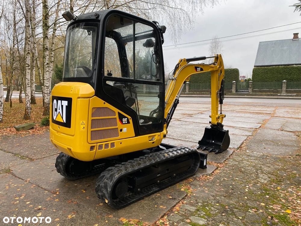 Caterpillar 302.4D | 2013rok | pełny serwis | nowe podwozie | FV - 4