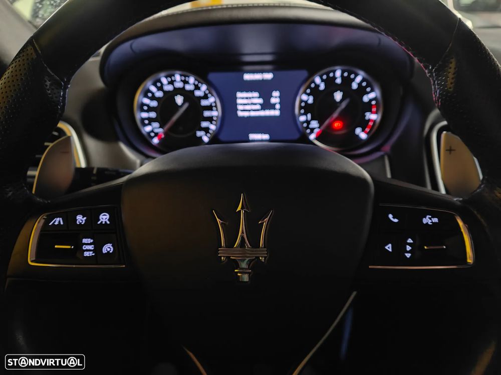 Maserati Ghibli Hybrid GranSport - 14