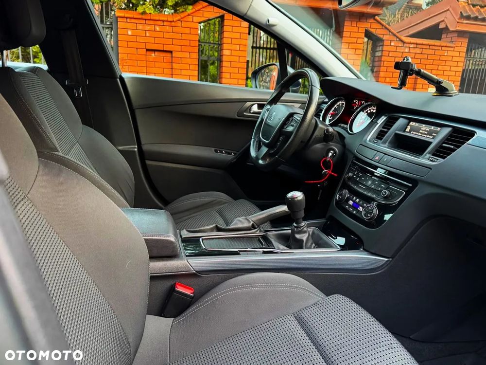 Peugeot 508 1.6 T Allure - 33