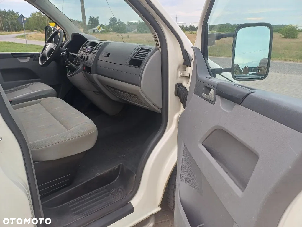 Volkswagen Transporter - 9