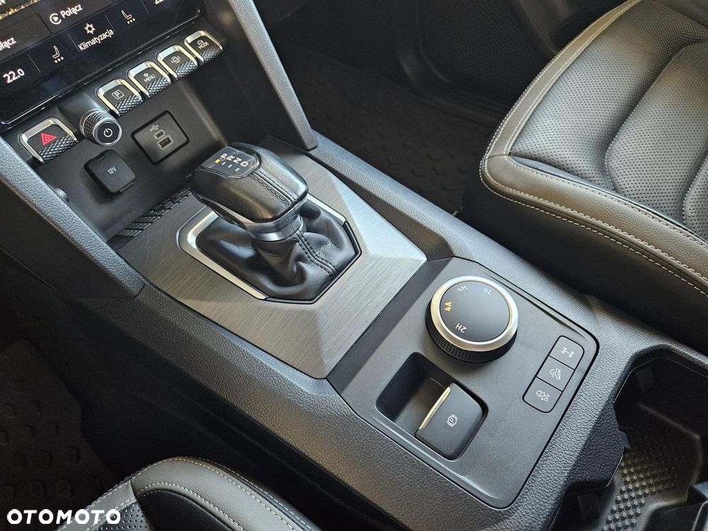 Volkswagen Amarok Aventura 3.0 TDI 4MOTION automatyczna 10 - bieg. - 18