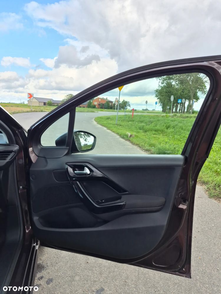 Peugeot 208 HDi 68 Access - 15