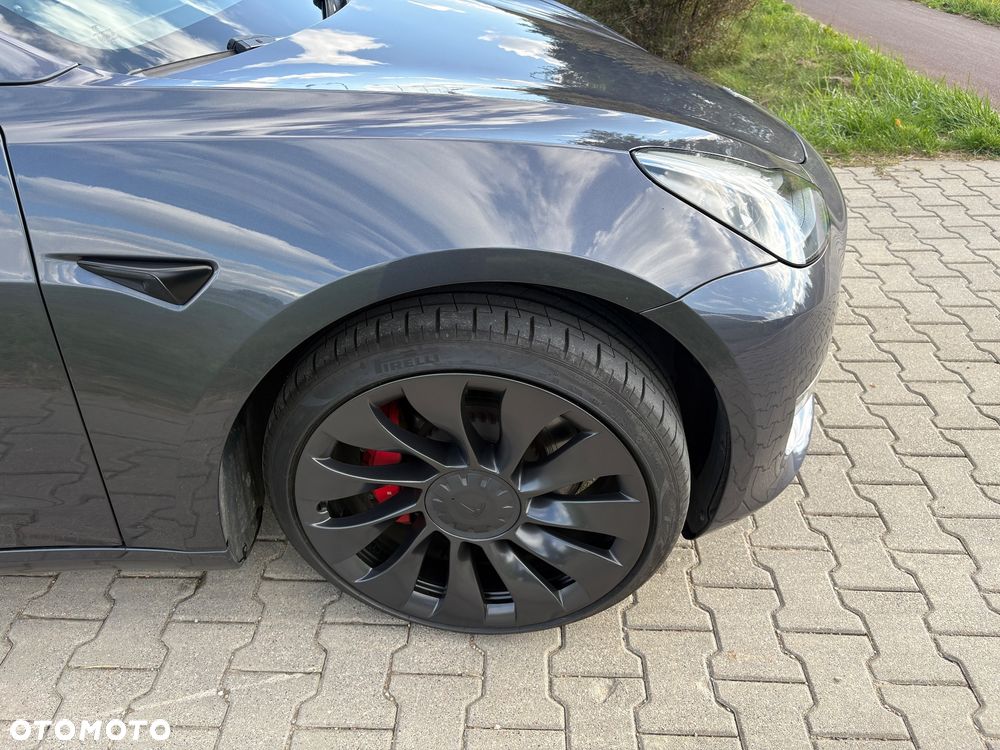 Tesla Model 3 - 5