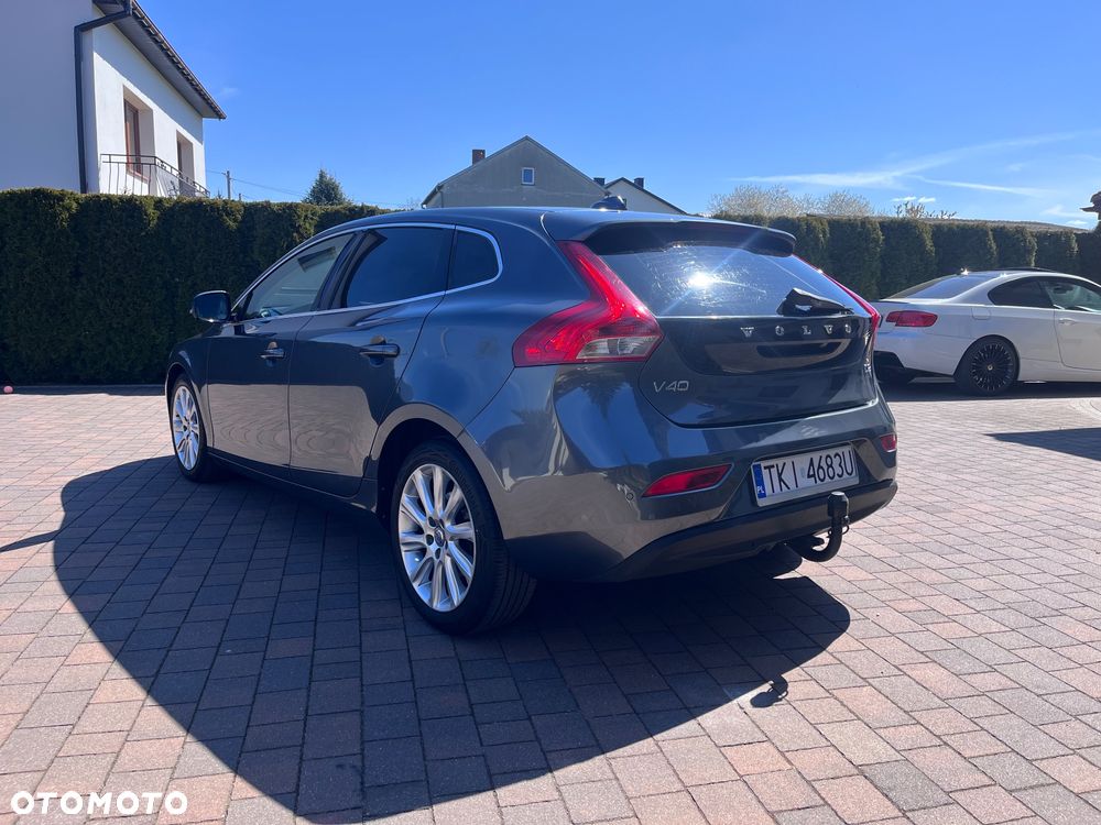 Volvo V40 D2 Summum - 3