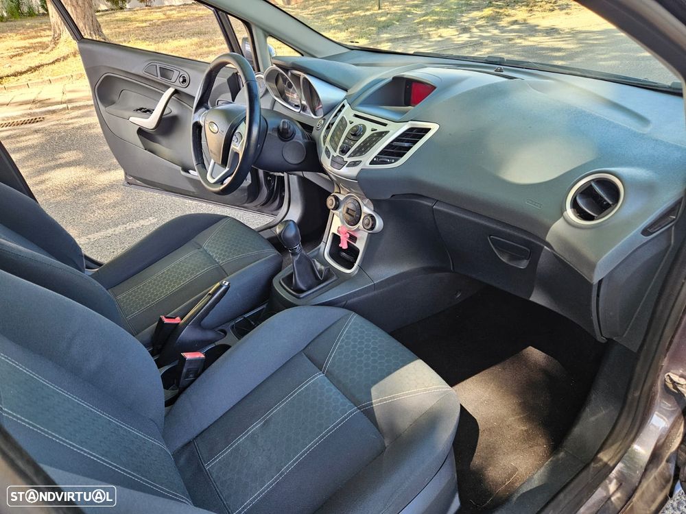 Ford Fiesta 1.6 TDCI ECOnetic - 4
