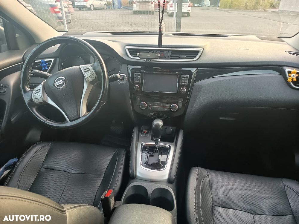 Nissan Qashqai 1.6 DCI Xtronic TEKNA+ - 10