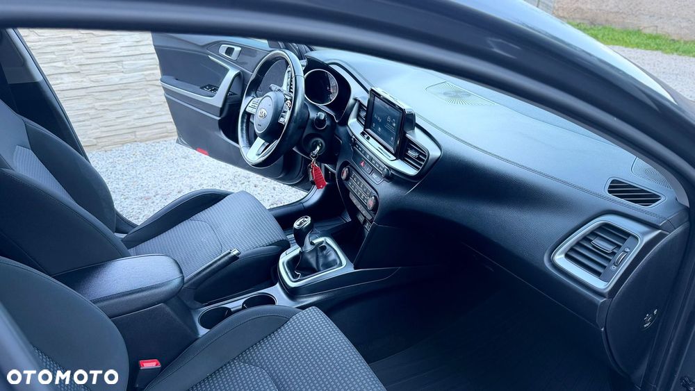 Kia Ceed 1.4 T-GDI OPF Platinum Edition - 25