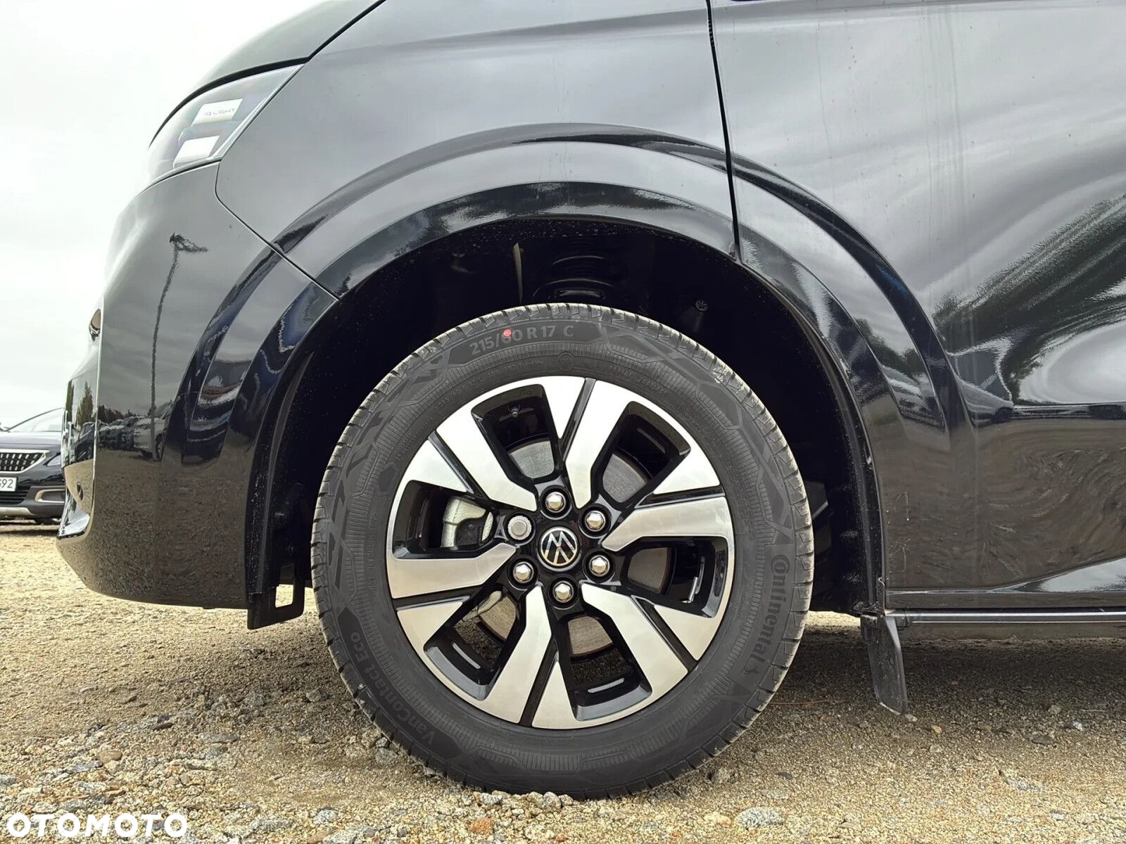 Volkswagen Caravelle - 30