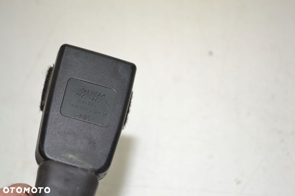 BMW E81 E84 E87 E90 E92 NAPINACZ PASA PRAWY PRZÓD PRZEDNI 7213564 - 4