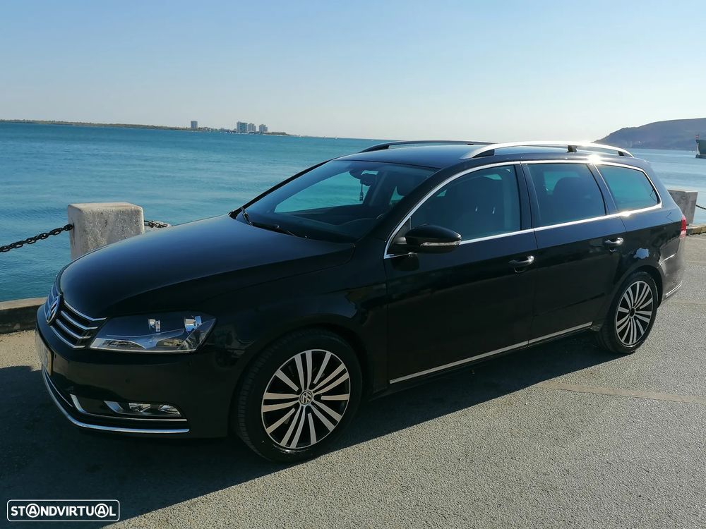 VW Passat Variant 1.6 TDI BlueMotion Highline - 1