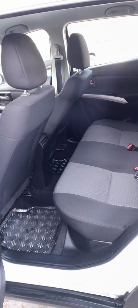 Suzuki SX4 S-Cross 1.6 Comfort - 28