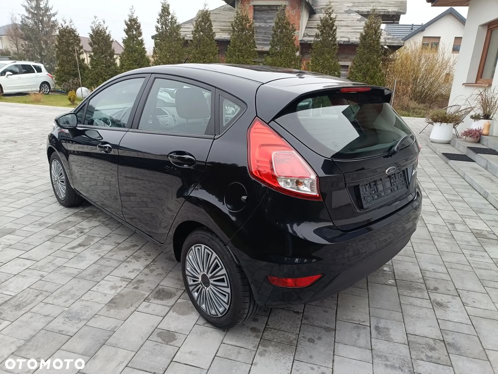 Ford Fiesta - 9