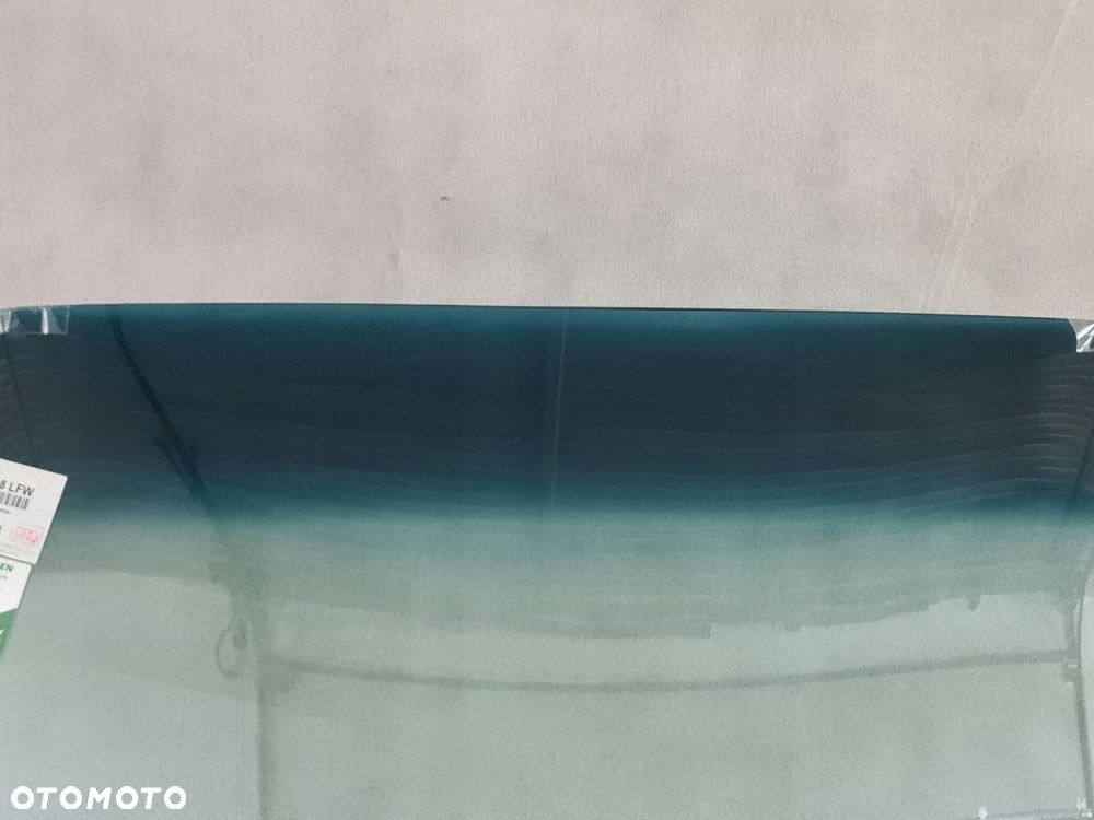 szyba przednia czołowa ferrari 308 gtb gts 75-85 r - 2