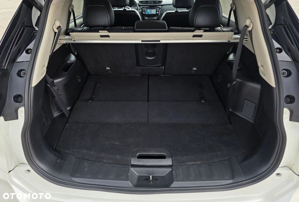 Nissan X-Trail 1.7 dCi Tekna 2WD Xtronic 7os - 18