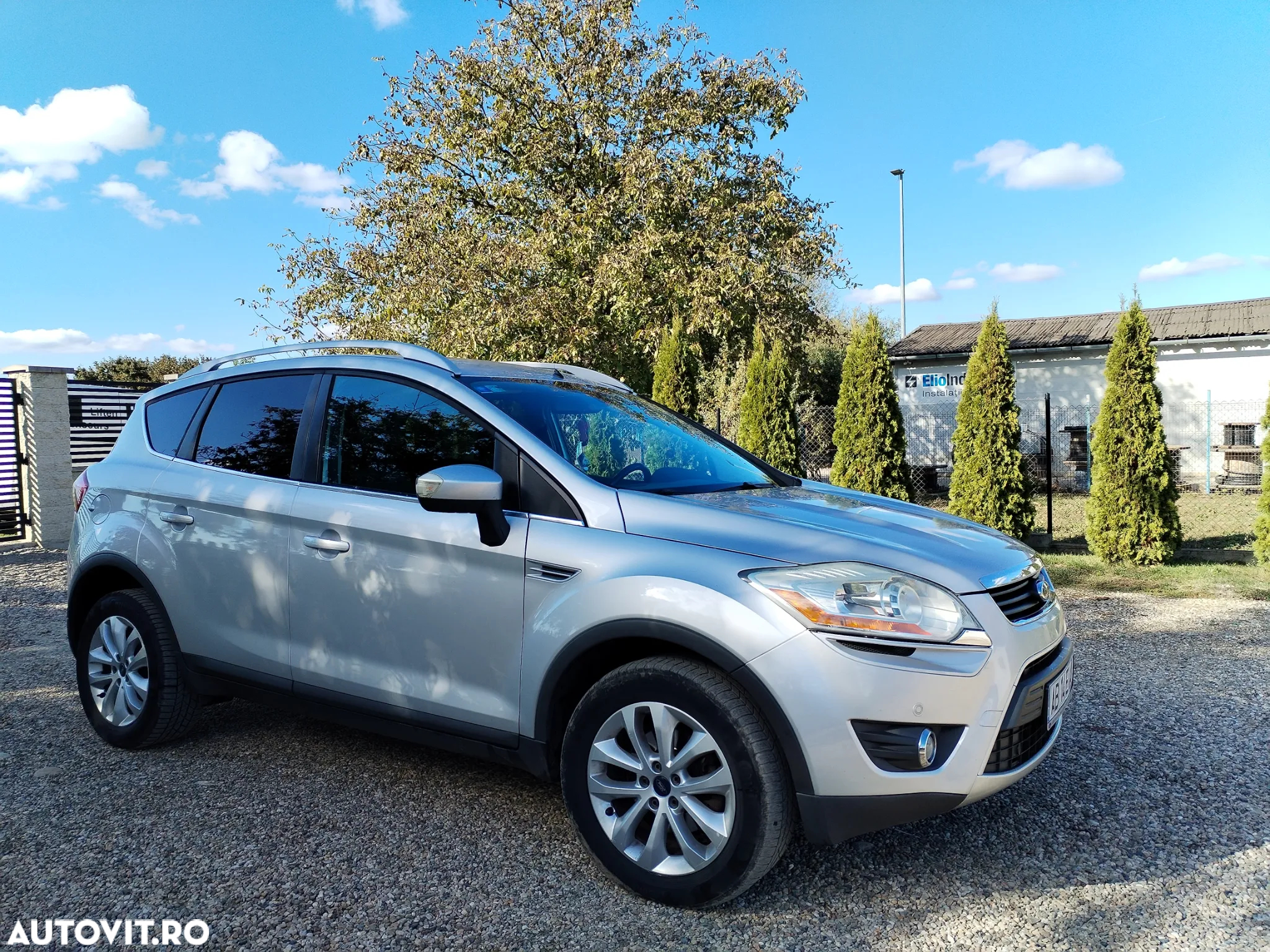 Ford Kuga - 2
