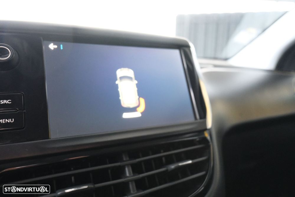 Peugeot 208 1.5 BlueHDi Signature - 24