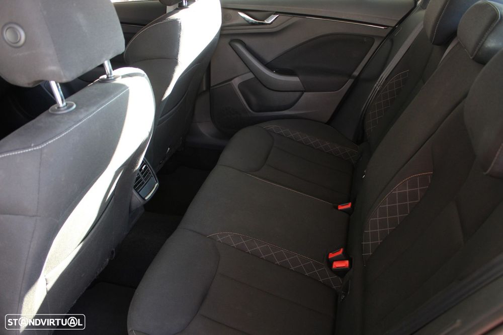 Skoda Kamiq 1.0 TSI Ambition - 30