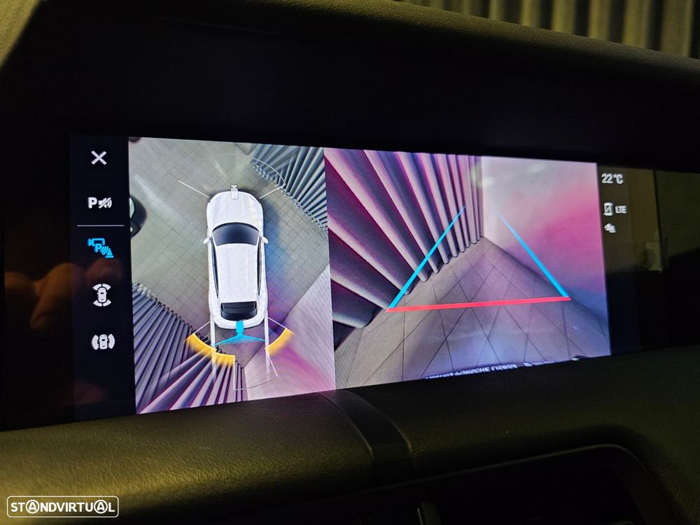 Porsche Taycan Cross Turismo 4 - 16