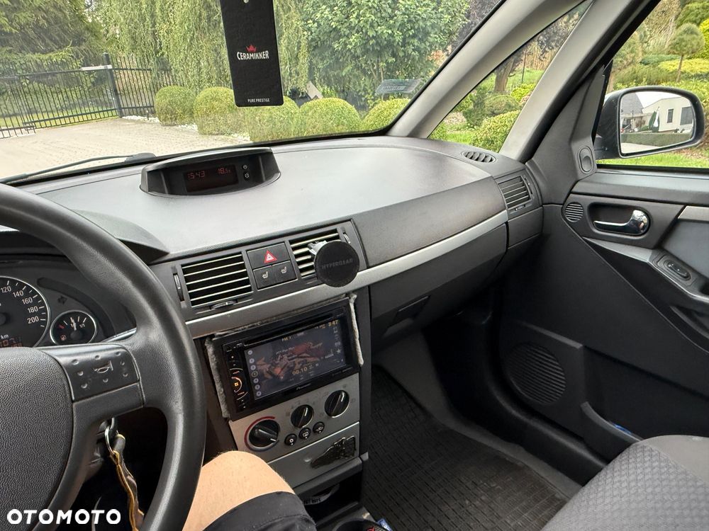Opel Meriva - 17
