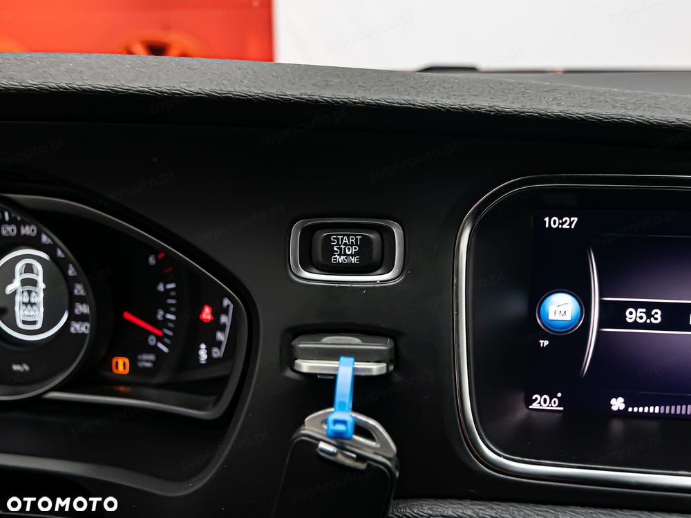Volvo V40 - 16