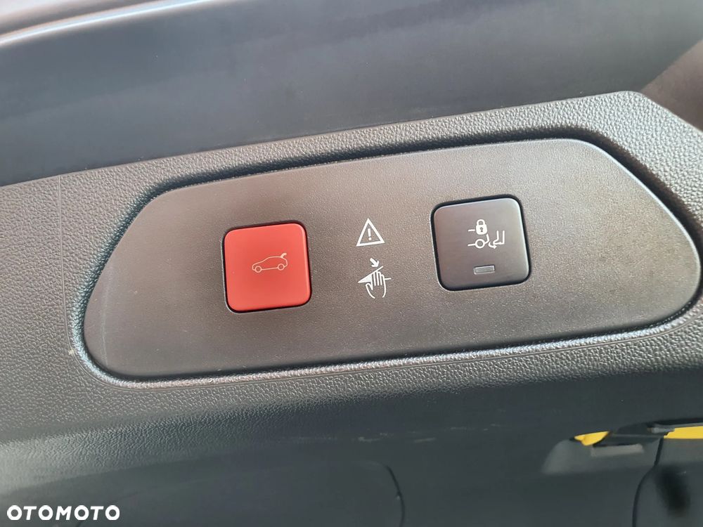 Opel Grandland X 1.2 Start/Stop Business Elegance - 24