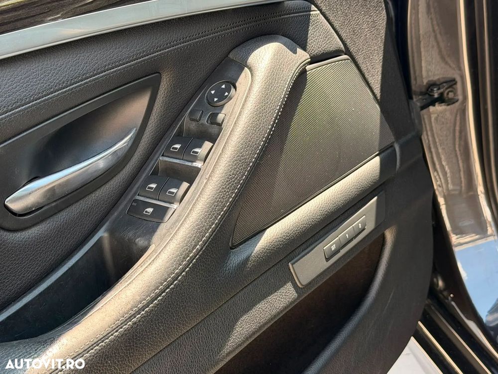 BMW Seria 5 530d Sport-Aut. Modern Line - 24