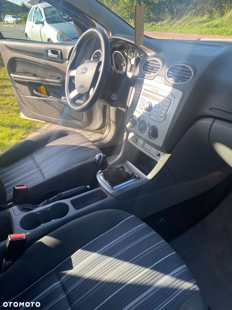 Ford Focus 1.6 Ti-VCT Trend - 6