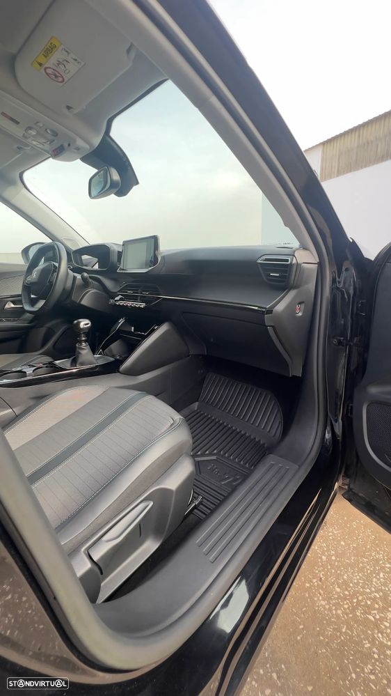 Peugeot 2008 1.5 BlueHDi Allure Pack - 9