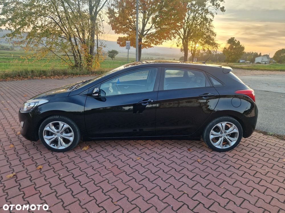 Hyundai i30 1.4 Intro Edition - 7