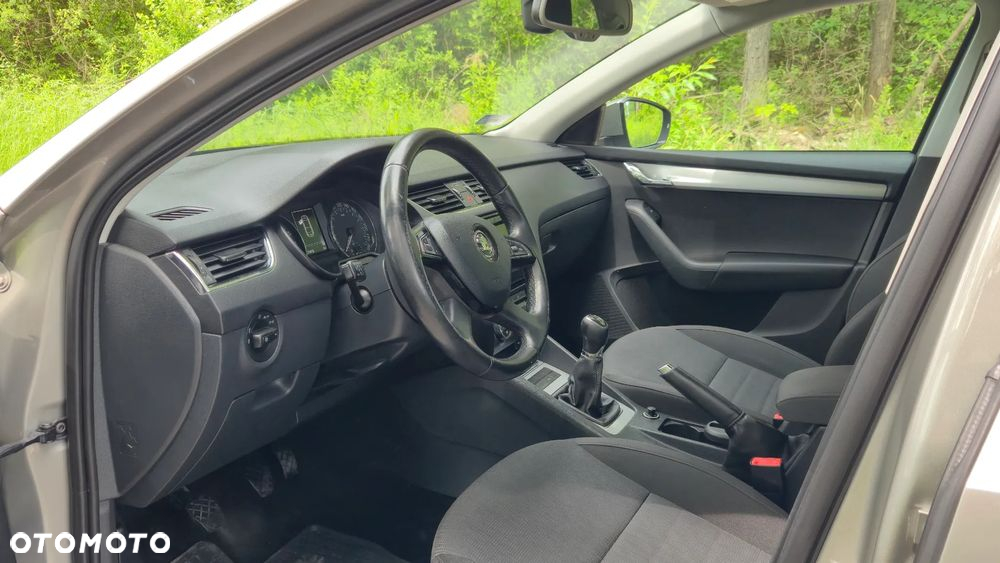 Skoda Octavia 2.0 TDI Elegance - 27