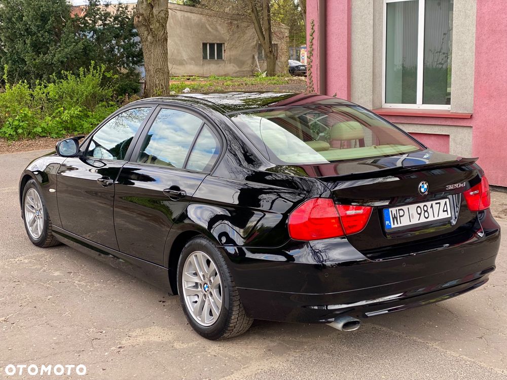 BMW Seria 3 320d - 5