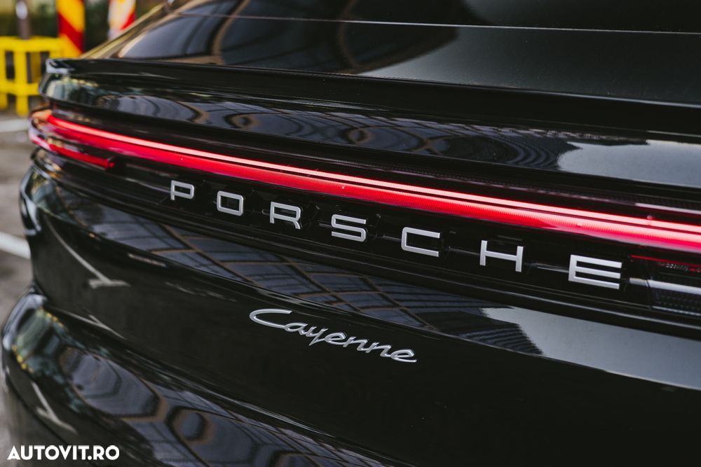 Porsche Cayenne Standard - 12