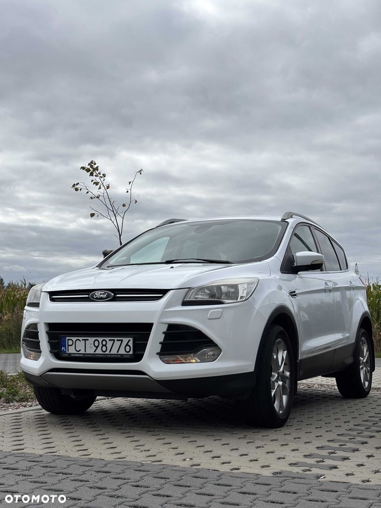 Ford Kuga - 1
