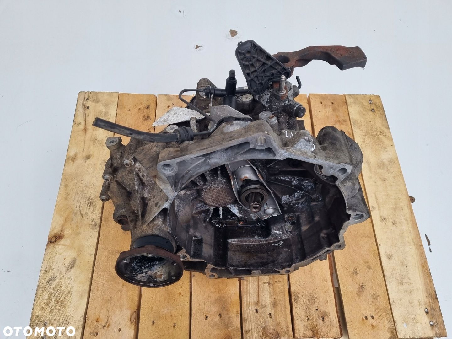 VW Golf VI 1.6 8V MANUALNA SKRZYNIA BIEGÓW manual LVN - 1
