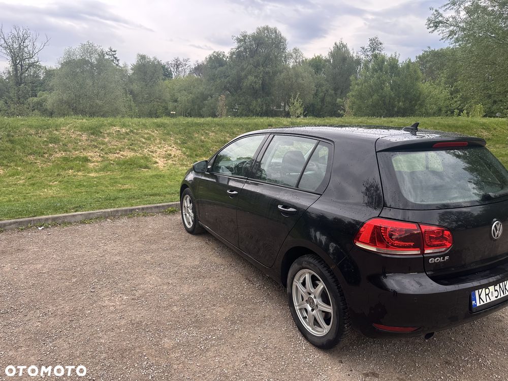 Volkswagen Golf 1.6 TDI Highline DSG - 9