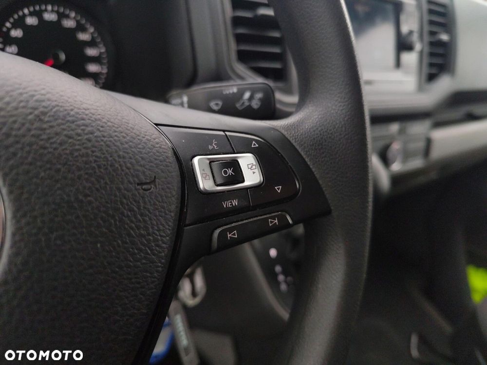 Volkswagen Crafter 35 Podwójna kabina - 24