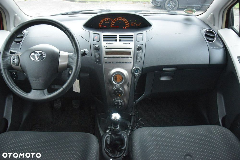 Toyota Yaris - 21