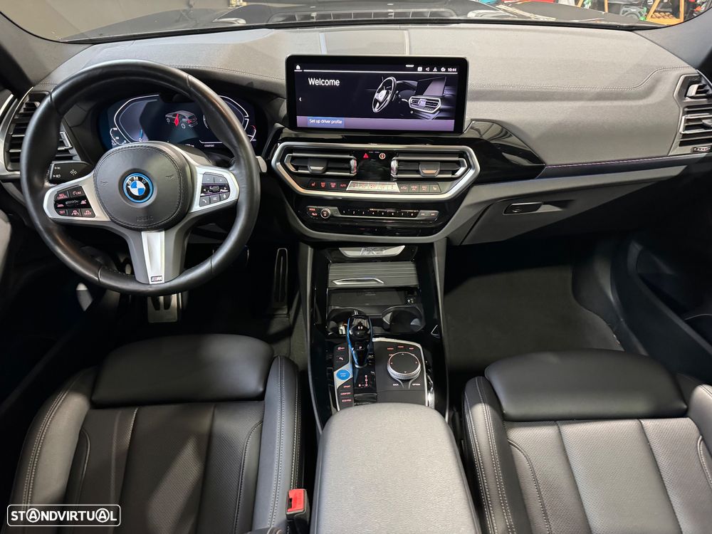 BMW iX3 M Sport Impressive - 29