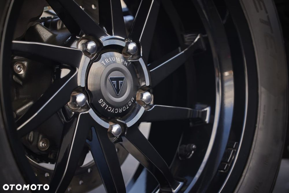 Triumph Rocket - 13