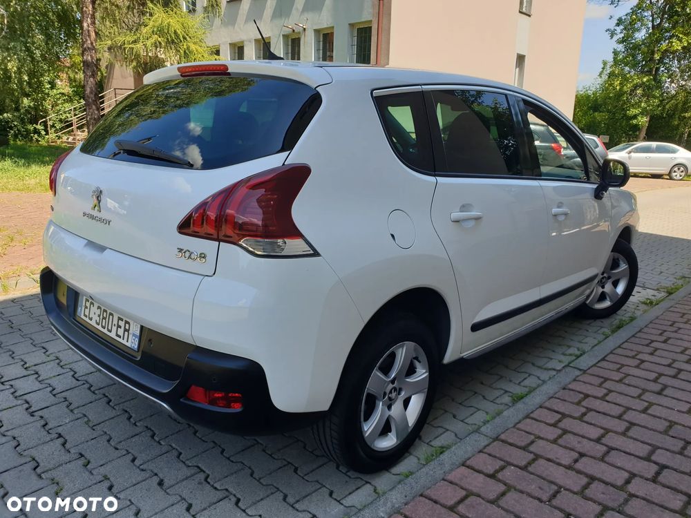 Peugeot 3008 HDi 150 Allure - 18