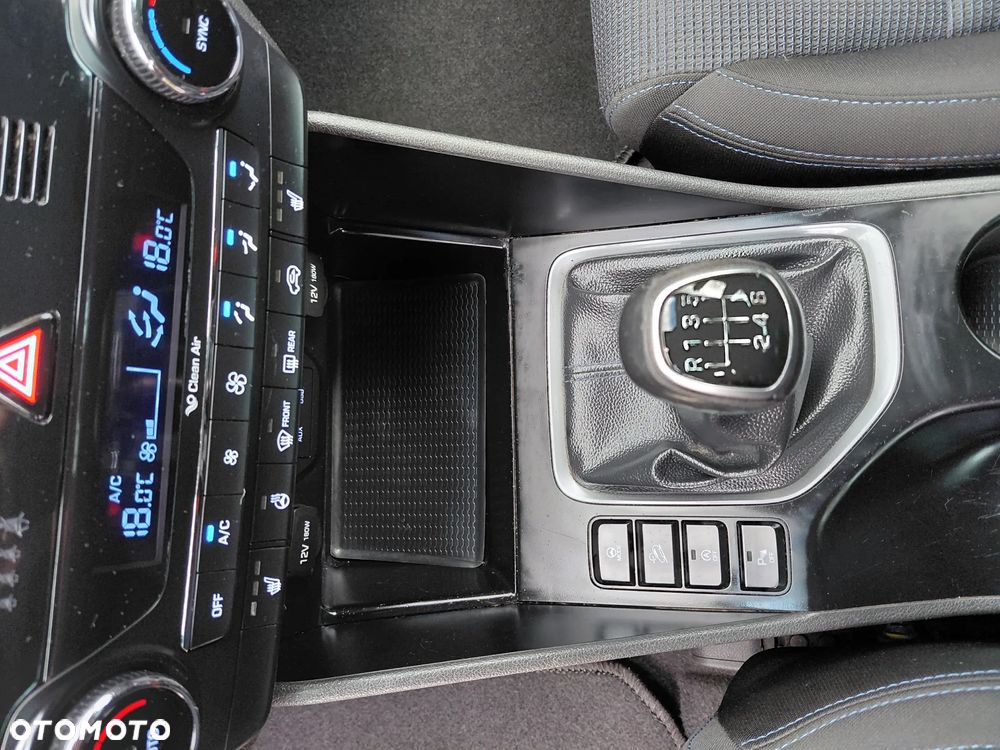 Hyundai Tucson 1.6 GDI BlueDrive Style 2WD - 35