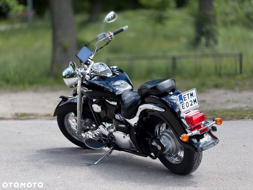 Suzuki Intruder - 6