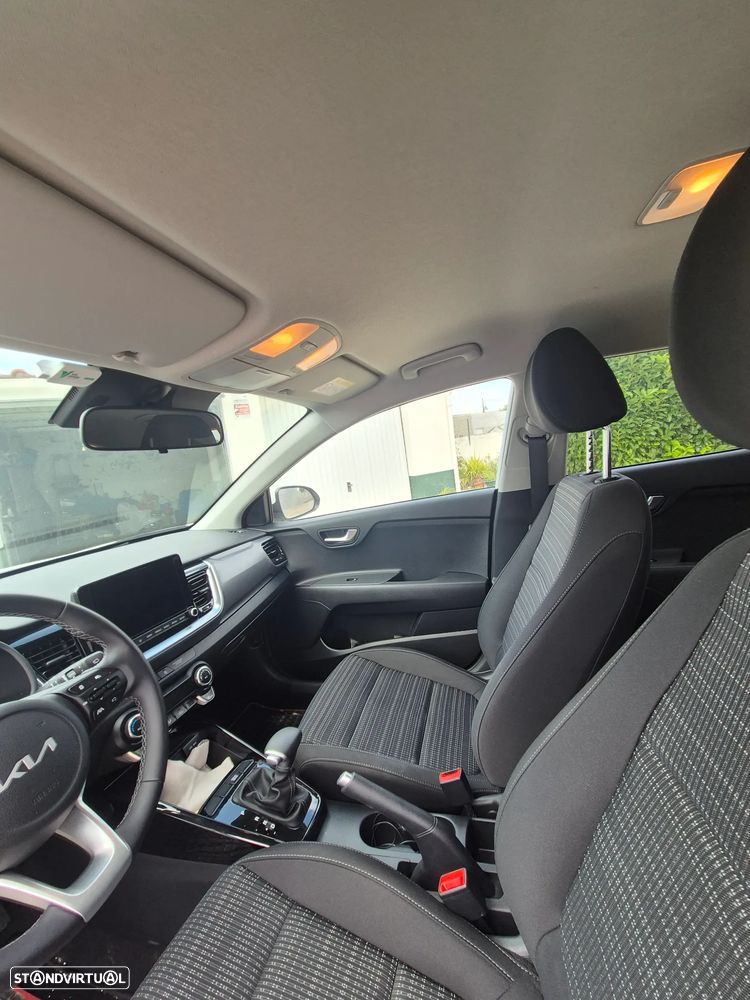 Kia Stonic 1.0 T-GDI Active 7DCT - 11