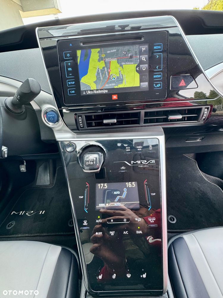 Toyota Mirai - 23